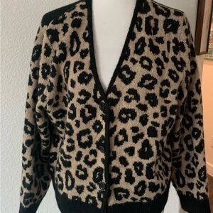 Divided cardigan sweater